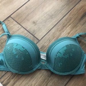 Excellent condition La Perla Studio bra in 34B